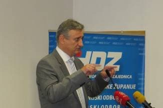 Prijeti li Karamarko državnim udarom?