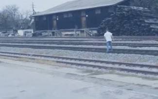 Kako li je samo ovo izveo: ¨Ne pokušavajte to kod kuće!¨ (video)