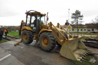 Pružni prijelaz u Primorskoj zatvoren za promet (foto)