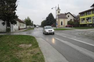 Iz bagera curilo ulje, vozač nije odmah primijetio