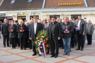 Položeni vijenci i zapaljene svijeće za slavnu 123. brigadu (foto)