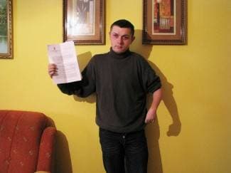 Bez invalidnine: Ne može pomaknuti ruku, ali može raditi?!