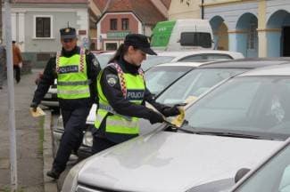 Problem slijepih i slabovidnih: ¨Mnogi vozači parkiraju na nogostupu¨
