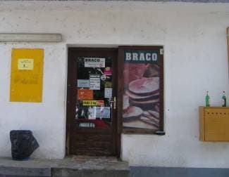 Iz trgovine u Vranduku odnijeli cigarete i nešto novca