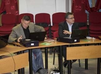¨Nekome pada mrak što nema rasvjete, a nekome od proračuna¨