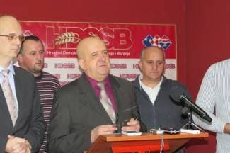 Milković: To je politika kruha i igara; Lucić: Neka pokaže svoja djela