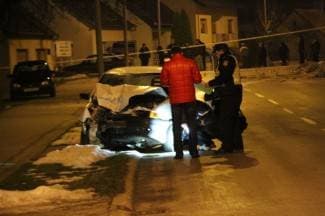 FOTO Fiatom prešao na lijevu traku, udario motociklista i teško ga ozlijedio
