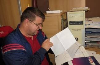 Na istoj parceli u Katastru jedini vlasnik, u Gruntovnici ih 21