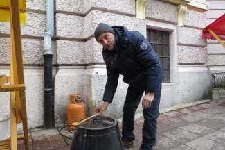 ¨Ovo je recept za praviti mušku djecu, dvije kaciole i cili dan pivaš¨