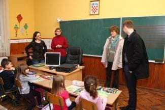 Grad Pleternica donirao računala područnim školama u Gradcu i Kuzmici