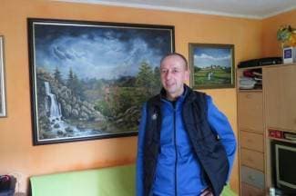 Svestrani umjetnik: Spojio posao na željeznici i ljubav prema slikarstvu (foto)