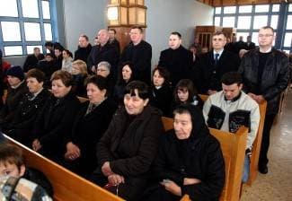 Polaganje vijenaca, sveta misa i druženje roditelja