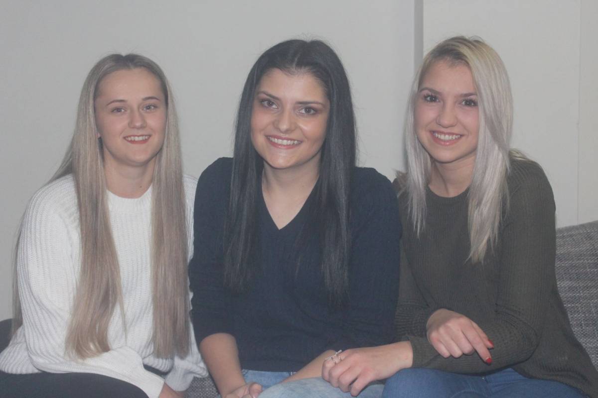 SB Online | Tri mlade djevojke ovog Božića unijet će veselje u domove mnogih obitelji
