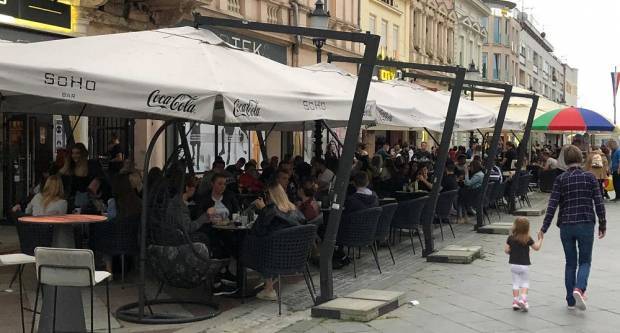 SB Online | Popuštanje mjera u Hrvatskoj: Prvo otvaranje restorana, a zatim kafića?