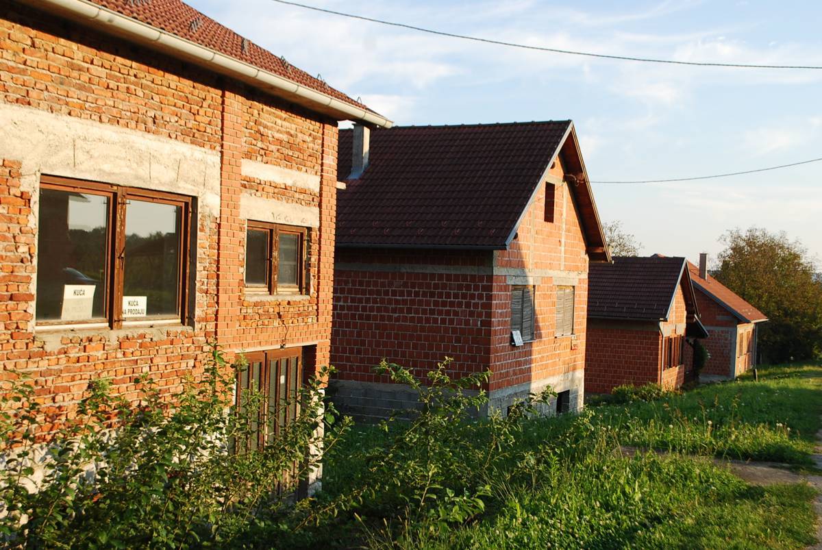 SB Online | Pojavila se afera s obnovom kuća u Slavoniji, navodno su glavni inženjeri bili tinejdžeri?