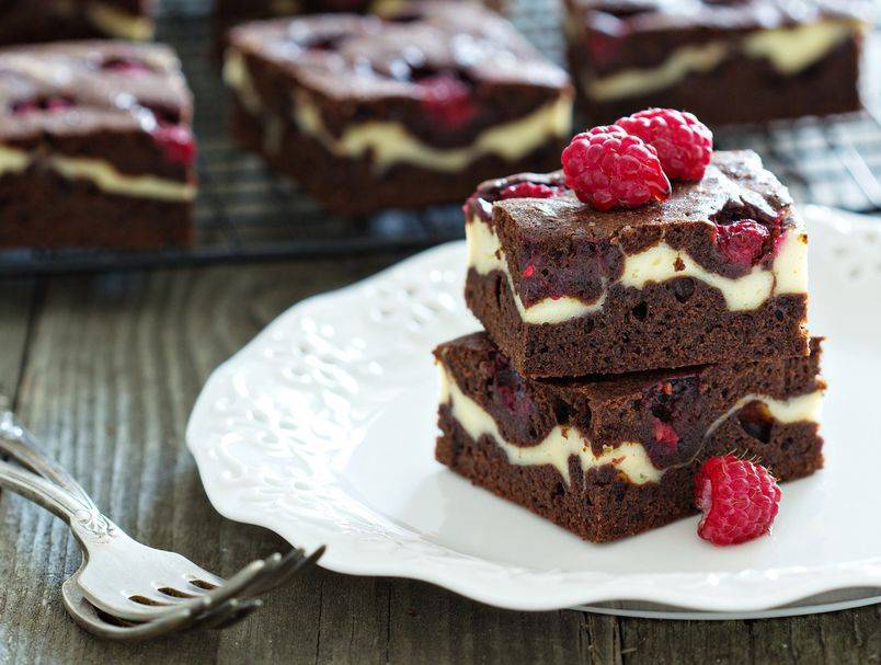 SB Online | Cheesecake brownie: Recept za savršeni tris čokolade, sira i malina