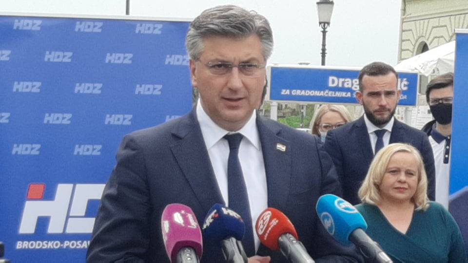 SB Online | Plenković danas u Sl. Brodu, Vlada isplatila plaće za 14 000 radnika u našoj županiji!