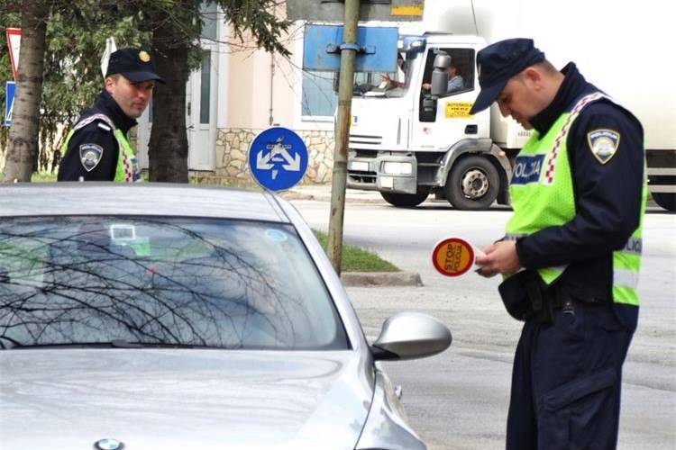 SB Online | Jeste li znali kako vas policija i za ovo može kazniti ako nemate u automobilu?