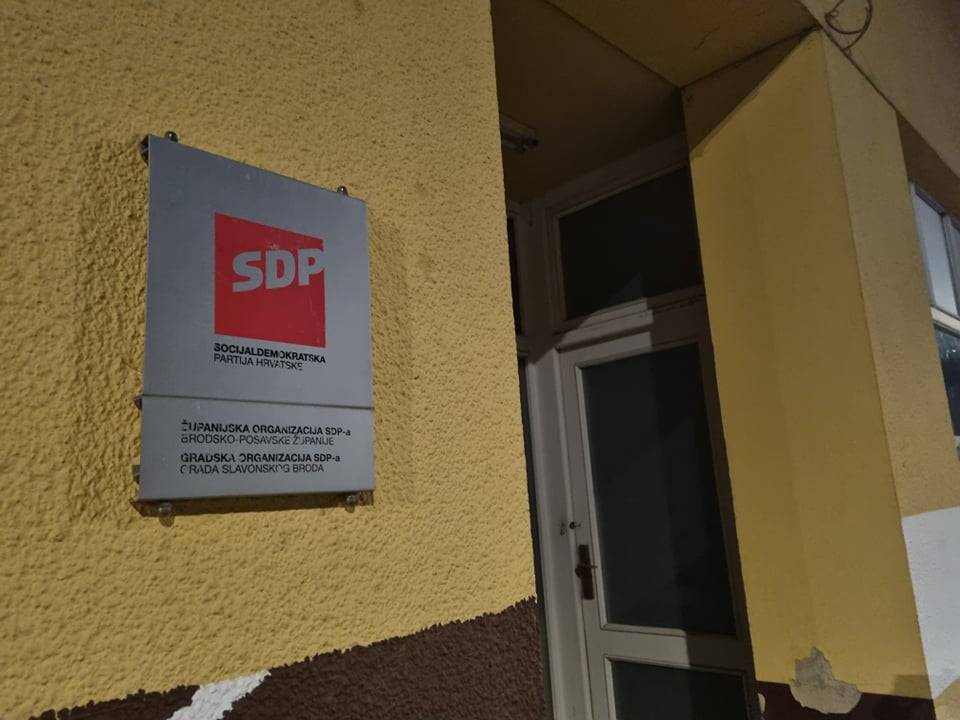 SB Online | NAPOKON DOŠAO KRAJ? SDP u Slavonskom Brodu se raspustio