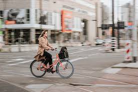 SB Online | Sindikat biciklista: Apsurdno je da biciklist na raskrižju treba sići s bicikla