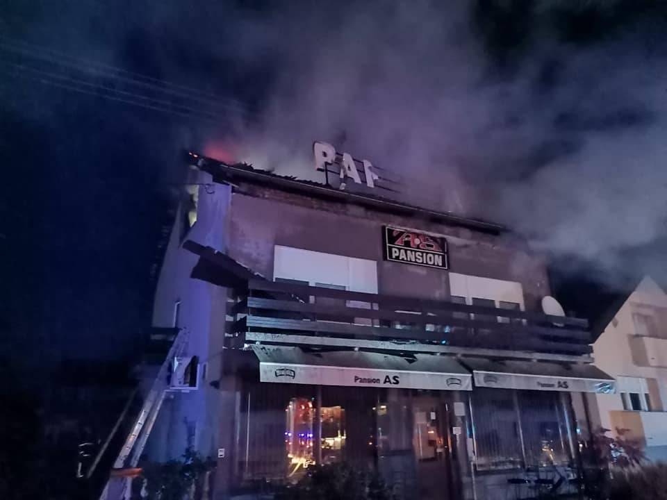SB Online | POŽAR U KAFIĆU: Policija iznijela sve detalje, požar gasili više od dva sata