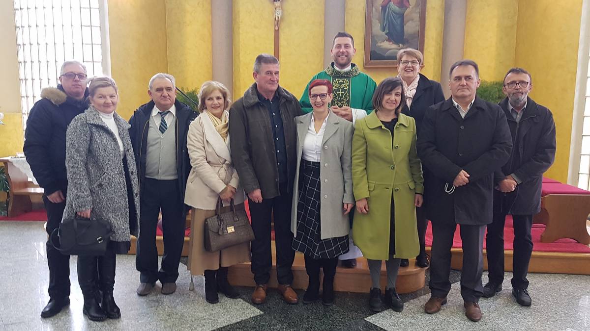 SB Online | U Sl. Brodu proslavljena Nedjelja bračnih jubileja