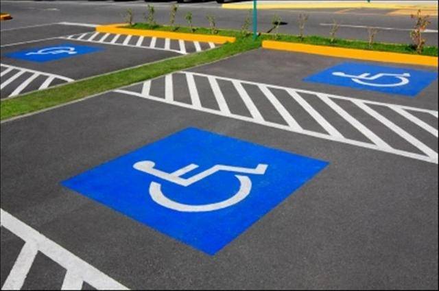 SB Online | Policija provela akciju nadzora nad parkirnim mjestima za invalide 