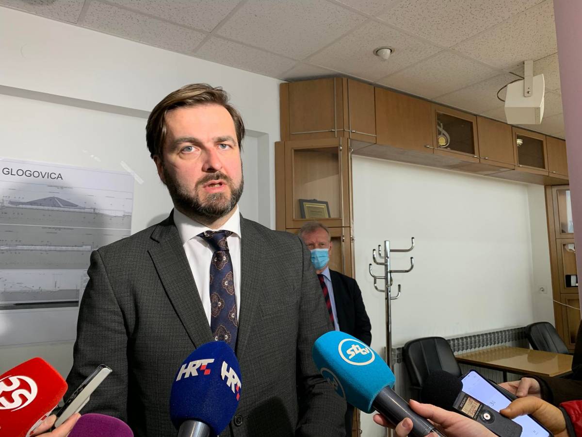 SB Online | Ministar Ćorić danas došao u Sl. Brod i najavio: Konačno rješenje problema