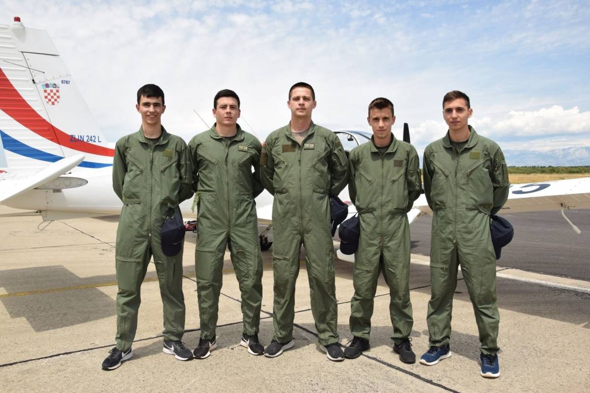 SB Online | MORH raspisao natječaj za prijam kandidata za vojne pilote