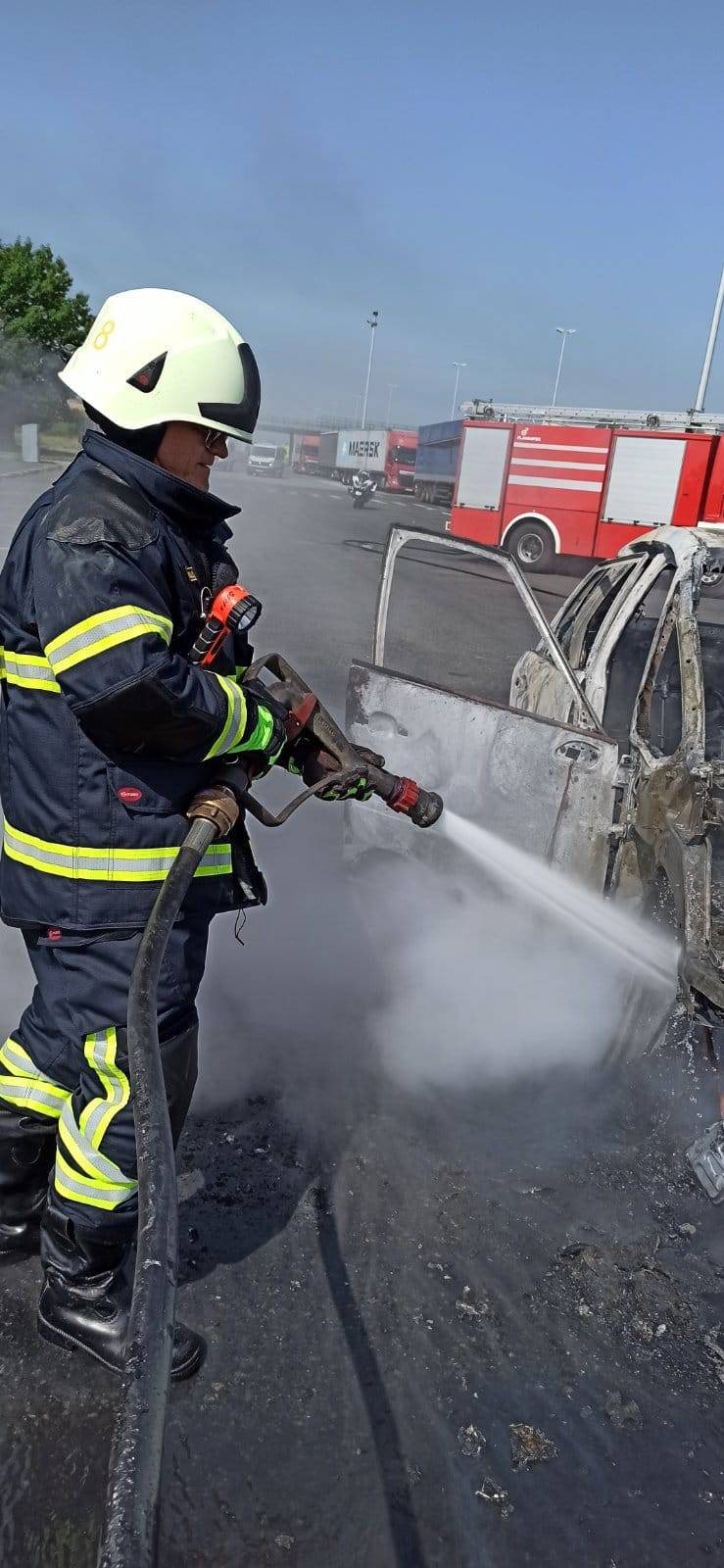 SB Online | KOD SL. BRODA GORIO AUTO: Gasili ga djelatnici Ribarske kuće. Vatrogasci objavili fotke