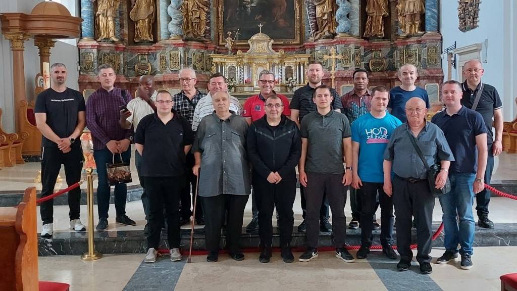 SB Online | Dekanatski izlet svećenika Slavonskobrodskog dekanata