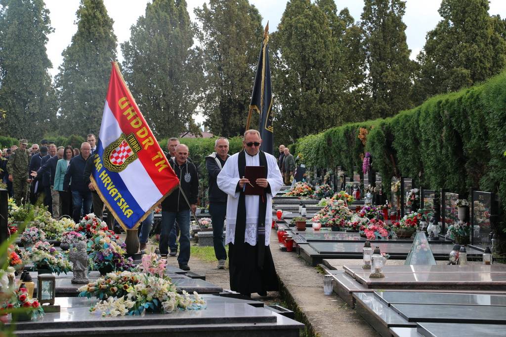 SB Online | Obilježena 31. godišnjica stradavanja Luke, heroja obrane Vukovara