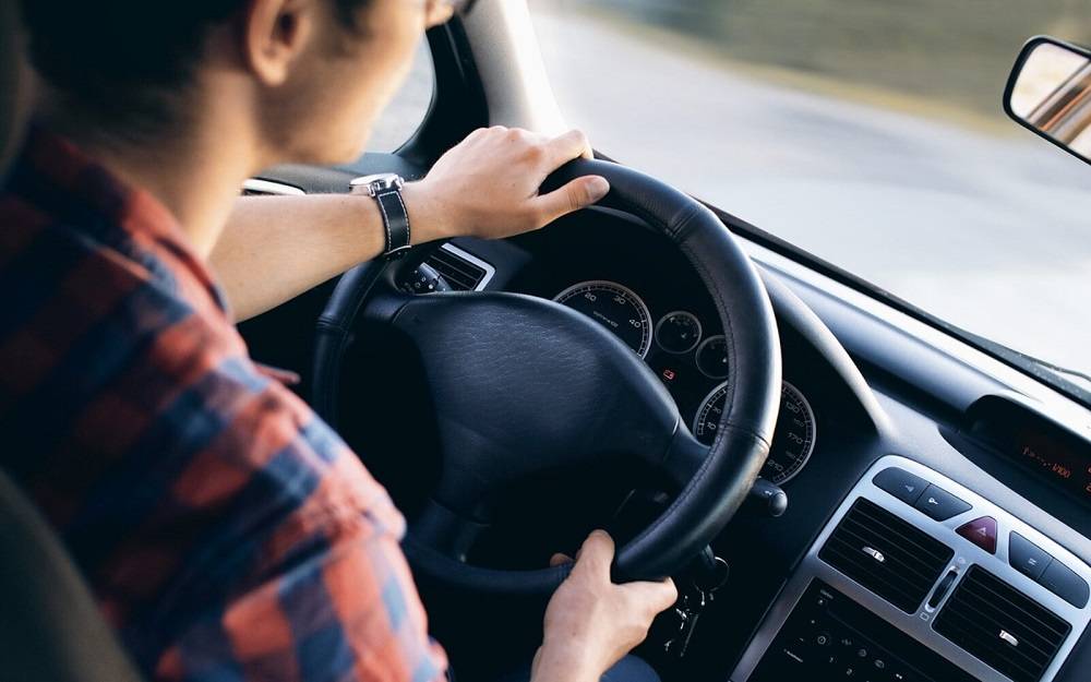 SB Online | Ovo su najopasnije stvari koje možete učiniti tijekom vožnje automobilom