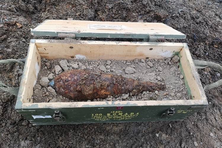 SB Online | U ulici Bože Milanovića stroj iskopao minobacačku minu