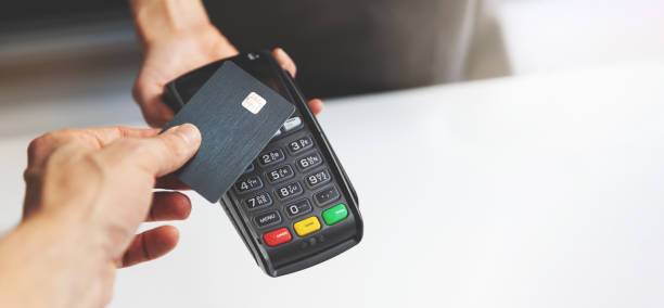 SB Online | Napojnice konobarima uskoro će se moći platiti karticom?