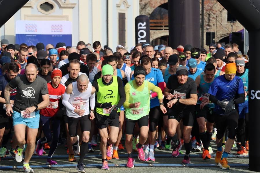 SB Online | Šesta Slavonska trka privukla brojne sportaše u Slavonski Brod