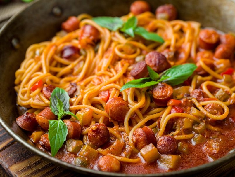 SB Online | Recept za mamuran dan: Brzinski špageti s kobasicama koji vraćaju volju za životom