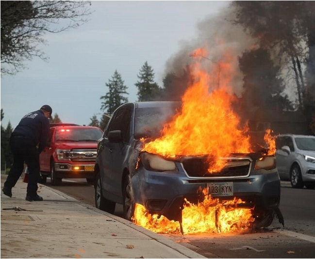 SB Online | U vožnji se zapalili automobili