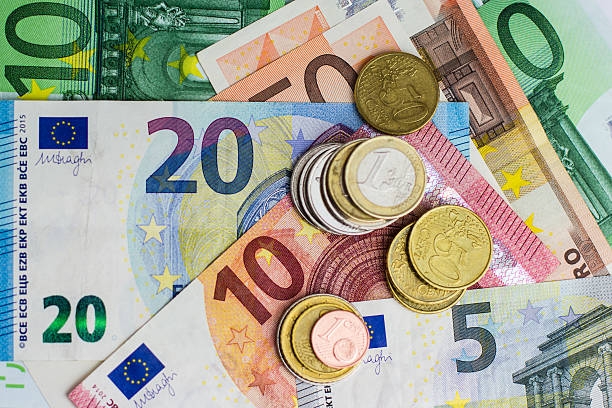 SB Online | Na stolu Vladin prijedlog povišica, najniže plaće rasle bi za 100 eura neto