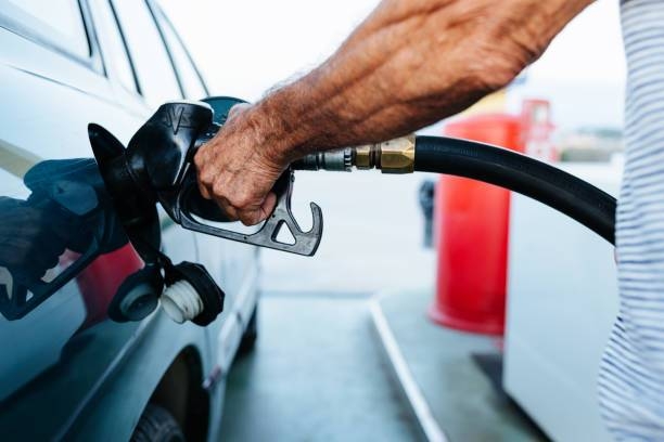 SB Online | Vozimo jeftinije. Na snazi su nove cijene goriva