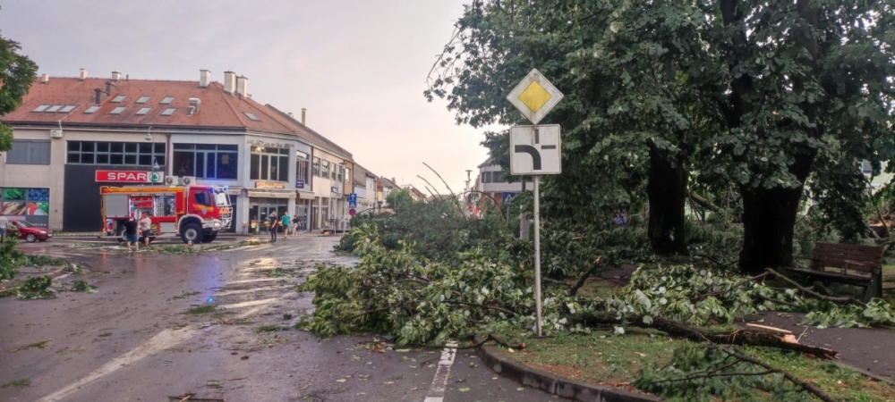 Dan kad je nebo potamnilo, a priroda pokazala svoju snagu: Dvije godine od katastrofalnog nevremena koje je pogodilo požeški i pleternički kraj
