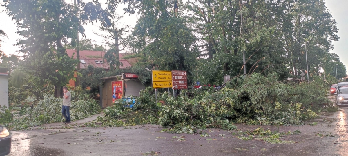 Dan kad je nebo potamnilo, a priroda pokazala svoju snagu: Dvije godine od katastrofalnog nevremena koje je pogodilo požeški i pleternički kraj
