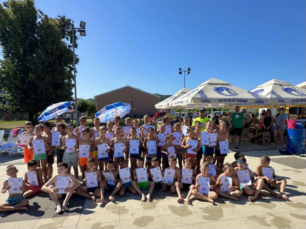 Dodjelom diploma i demonstracijom stečenih znanja završila Škola plivanja Požeškog športskog saveza i Grada Požege 2025