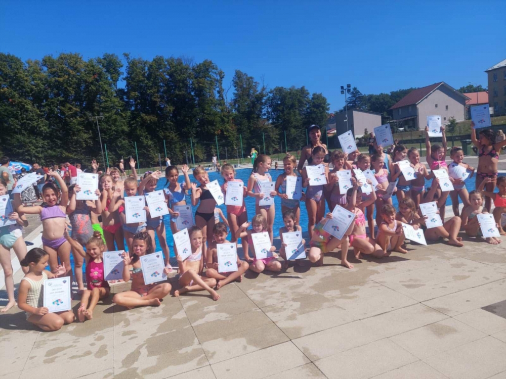 Dodjelom diploma i demonstracijom stečenih znanja završila Škola plivanja Požeškog športskog saveza i Grada Požege 2025