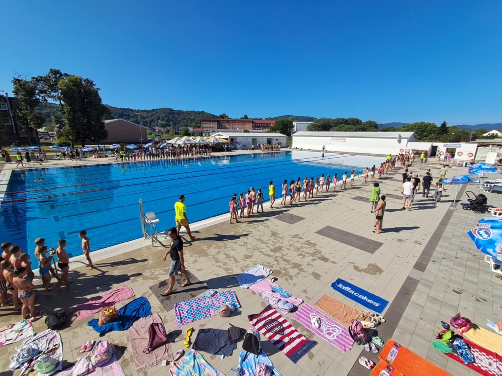 Dodjelom diploma i demonstracijom stečenih znanja završila Škola plivanja Požeškog športskog saveza i Grada Požege 2025
