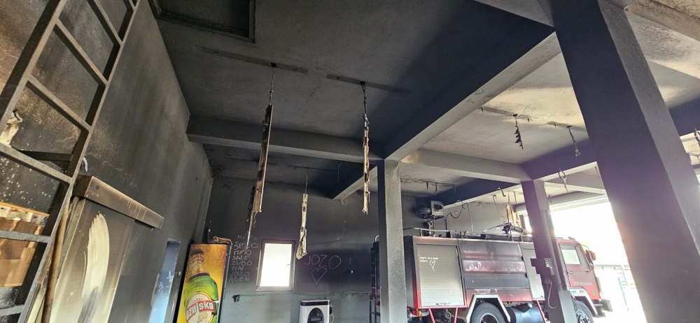 Potrebna je pomoć za obnovu: Požar teško oštetio garažni prostor DVD-a Brestovac