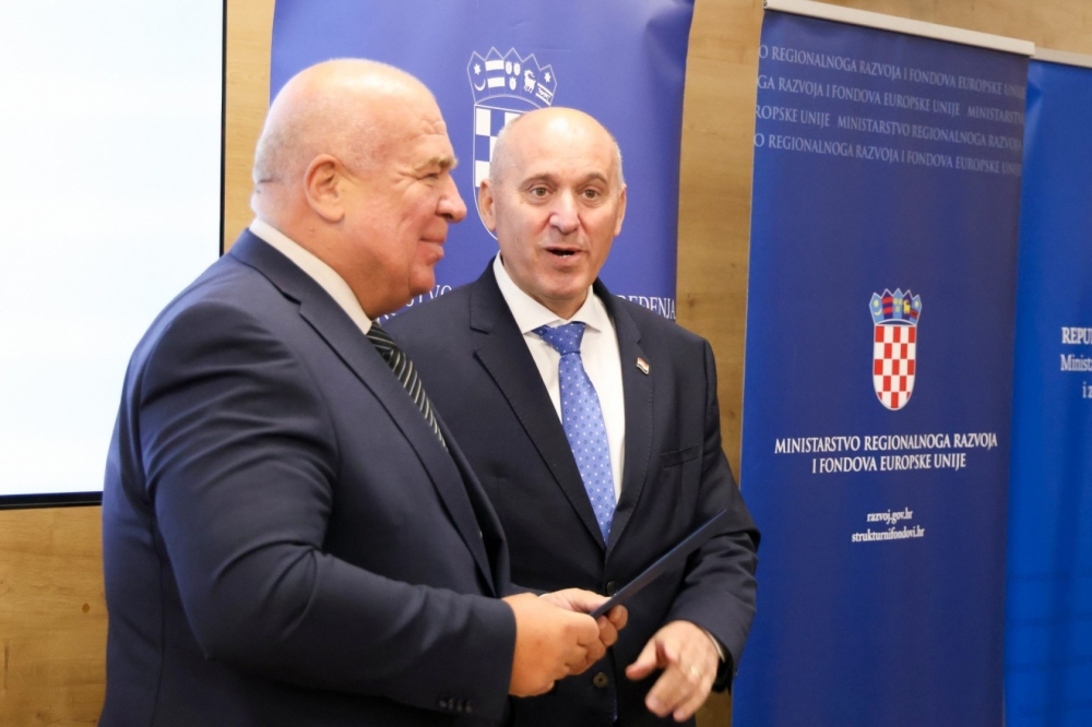 Lipiku gotovo pola milijuna eura za Centar umjetne inteligencije i dodatna sredstva za uređenje gradskog parka