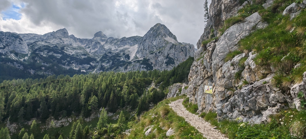 HPD Gojzerica uspješno osvojila Triglav – među njima i 11-godišnja planinarka Petra!