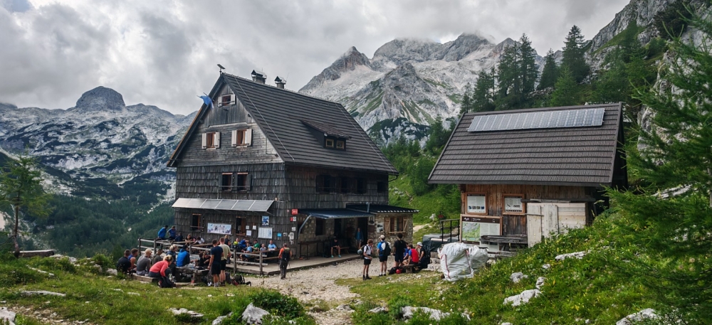 HPD Gojzerica uspješno osvojila Triglav – među njima i 11-godišnja planinarka Petra!