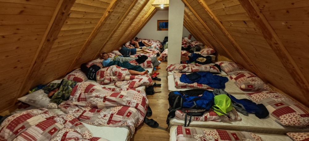 HPD Gojzerica uspješno osvojila Triglav – među njima i 11-godišnja planinarka Petra!